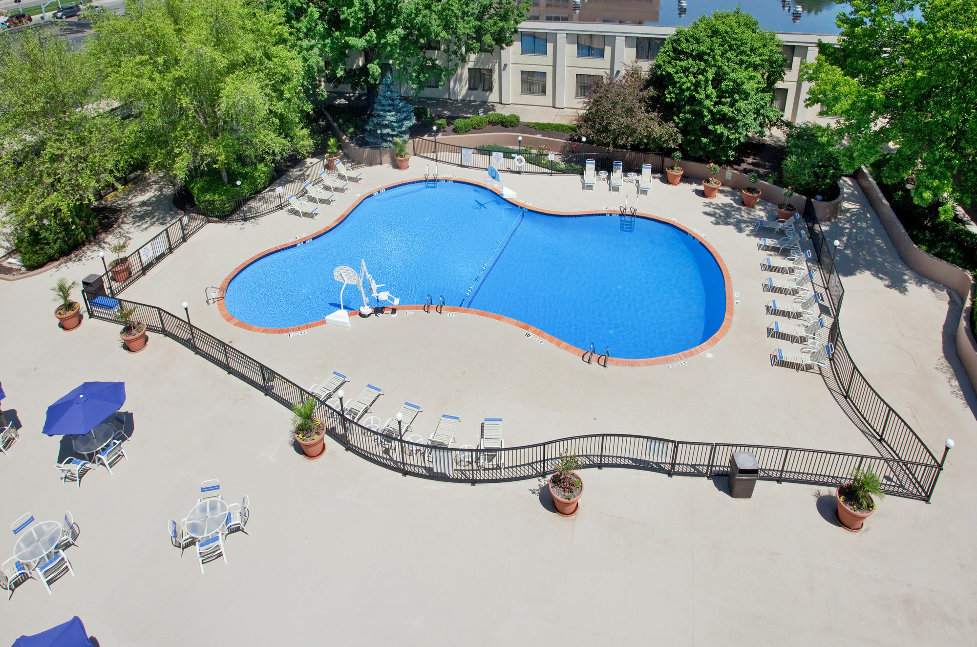 Holiday Inn Country Club Plaza Канзас-Сити Экстерьер фото